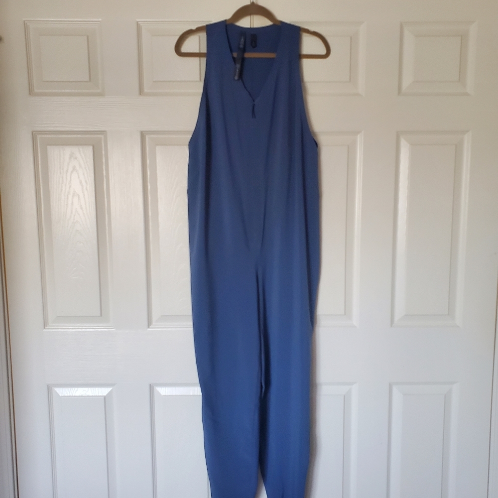 NEW Lululemon LAB Vindur Onesie, size 12 - Picture 2 of 10